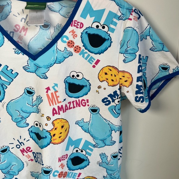 Sesame Street Cookie Monster Scrub Top Healthcare Nursing Size Small - Picture 2 of 7